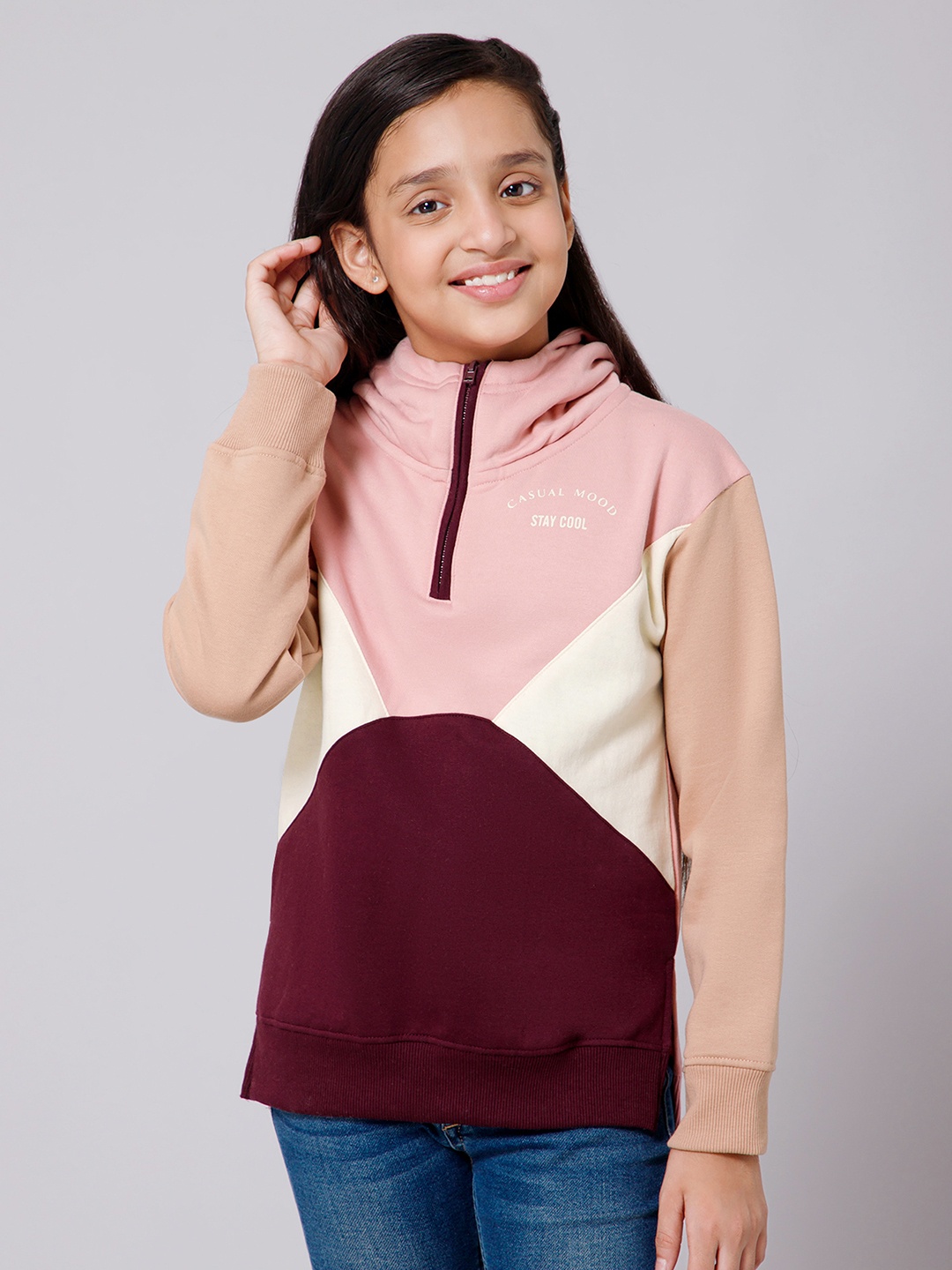 

Alan Jones Girls Colourblocked Hooded Sweatshirt, Brown