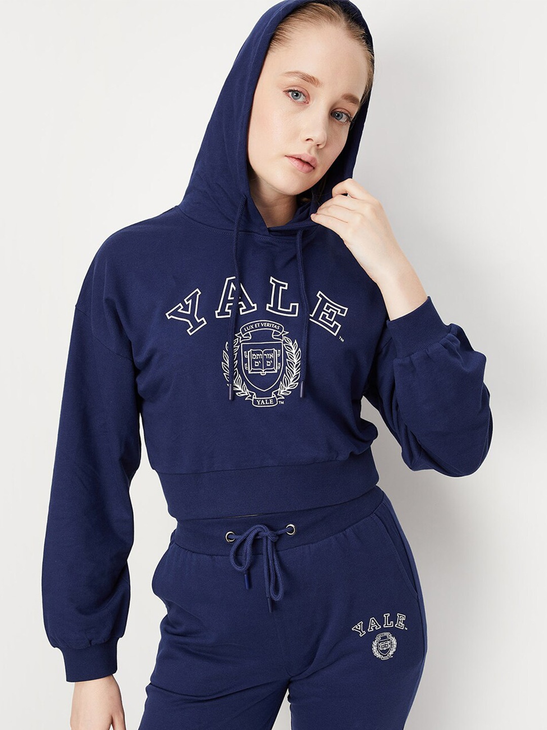 

max Typography Printed Sweatshirt, Blue