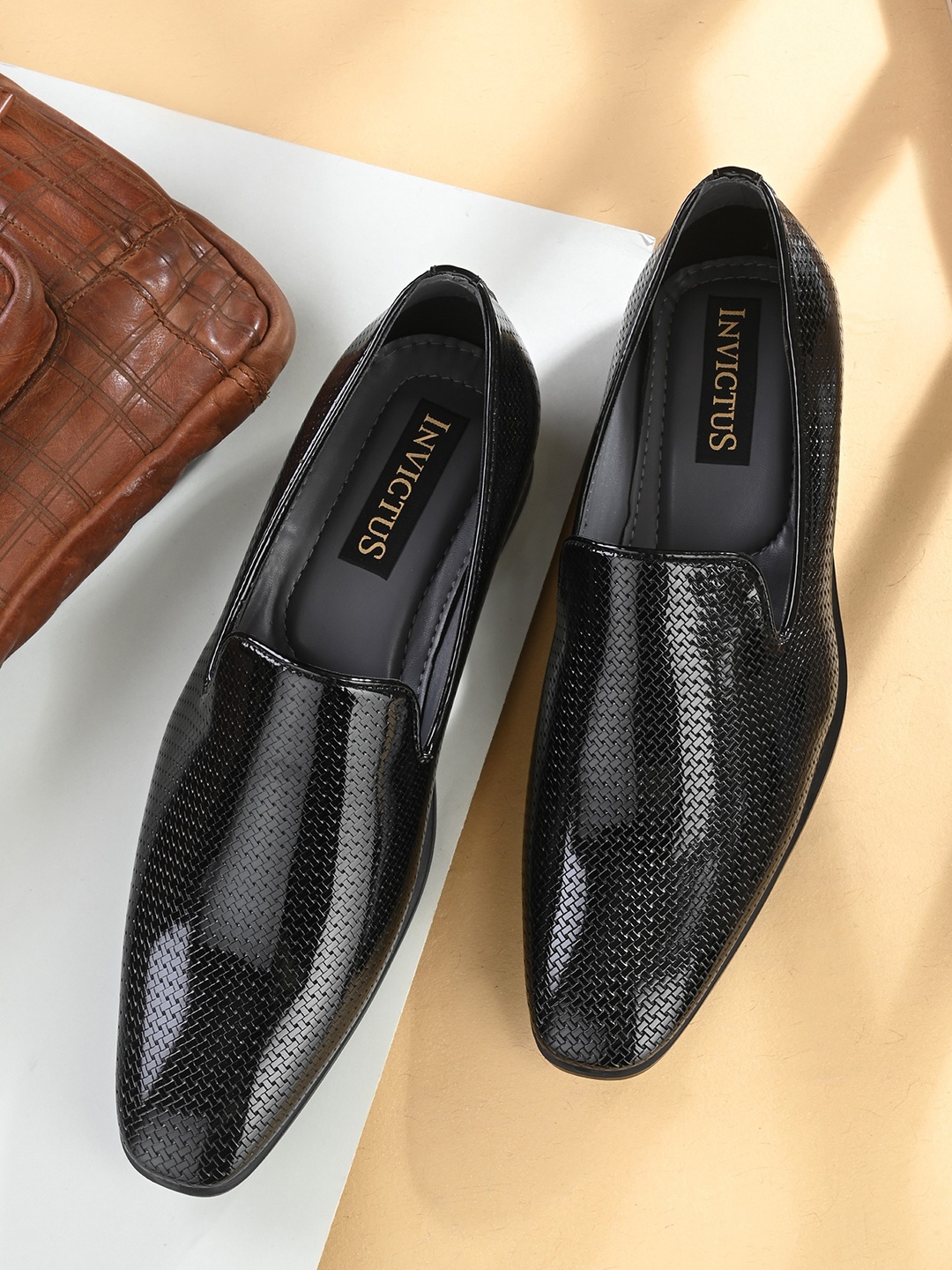 

INVICTUS Men Textured Formal Slip-On Shoes, Black