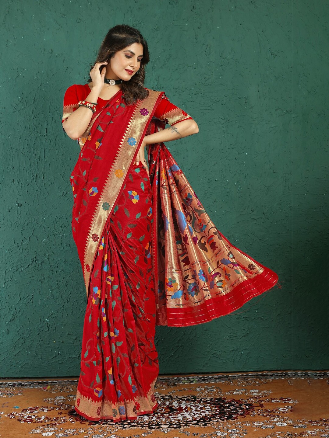 

AVANTIKA FASHION Ethnic Motifs Design Zari Pure Silk Paithani Saree, Red