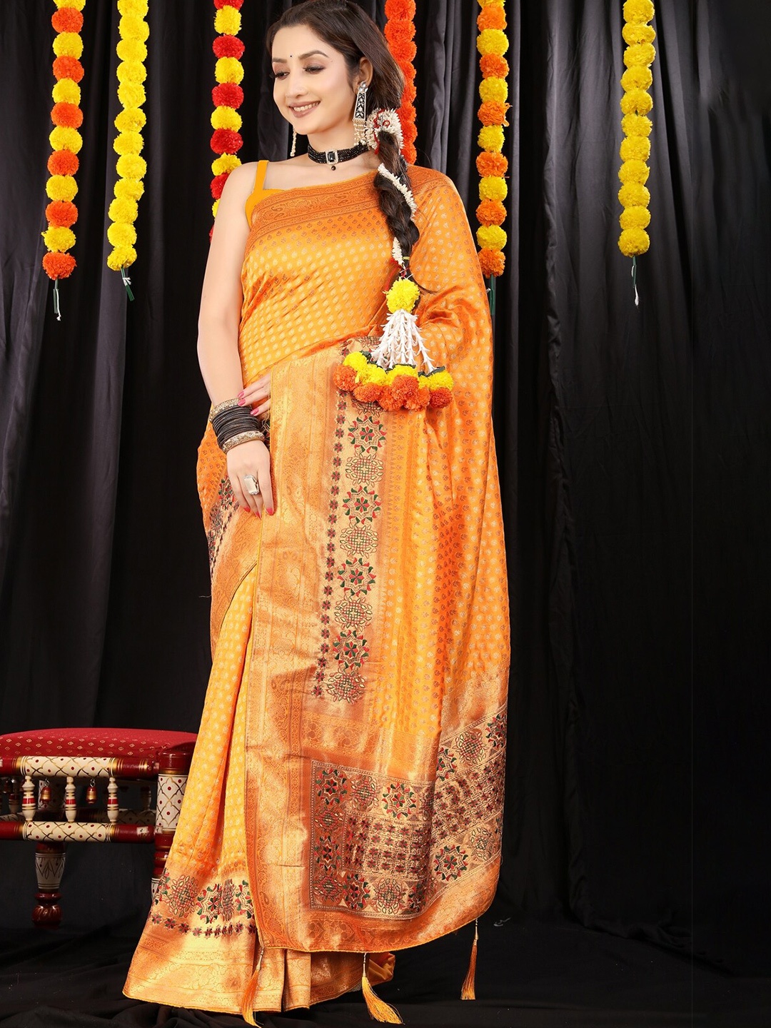 

AVANTIKA FASHION Ethnic Motifs Woven Design Zari Pure Silk Paithani Saree, Yellow
