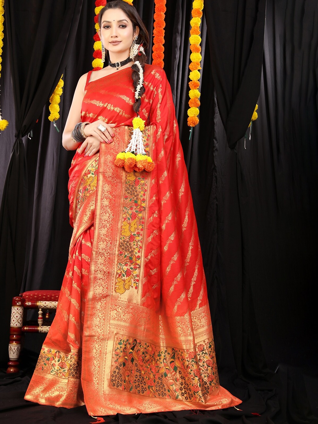 

AVANTIKA FASHION Ethnic Motifs Embroidered Zari Pure Silk Paithani Saree, Red