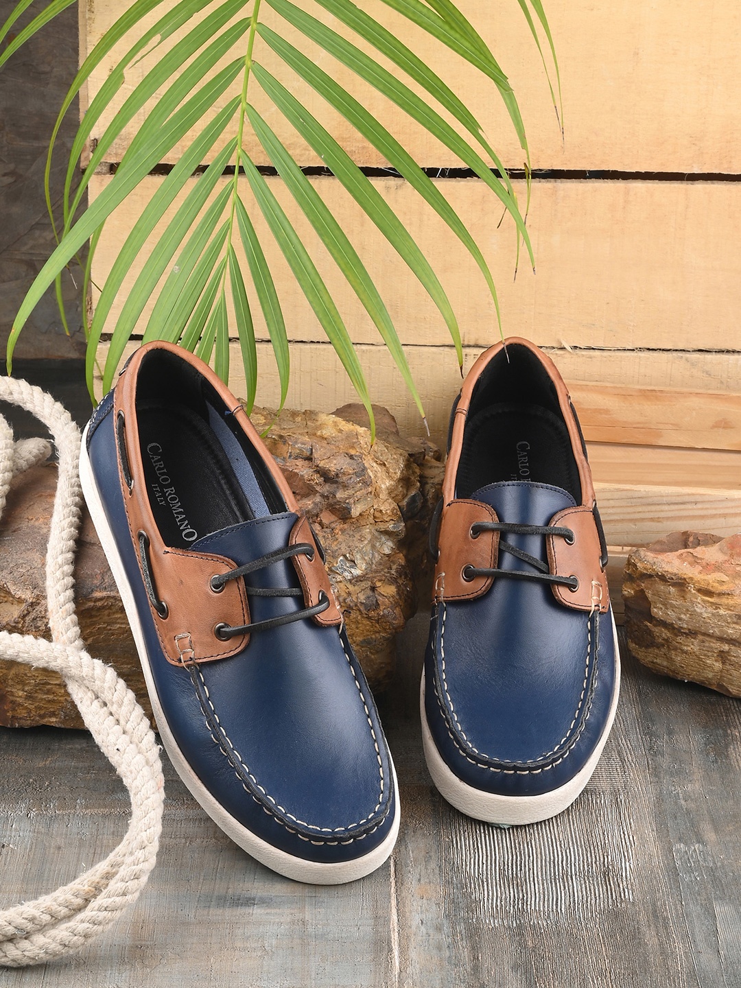 

CARLO ROMANO Men Colourblocked Leather Lightweight Boat Shoes, Navy blue