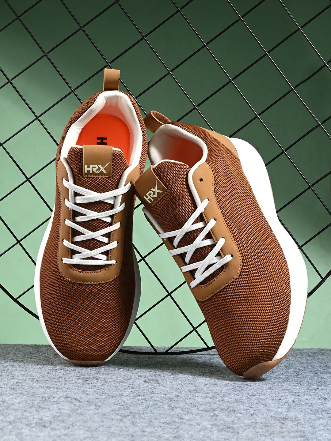 

HRX by Hrithik Roshan Men Tan Brown Flyknit Technology Running Shoes