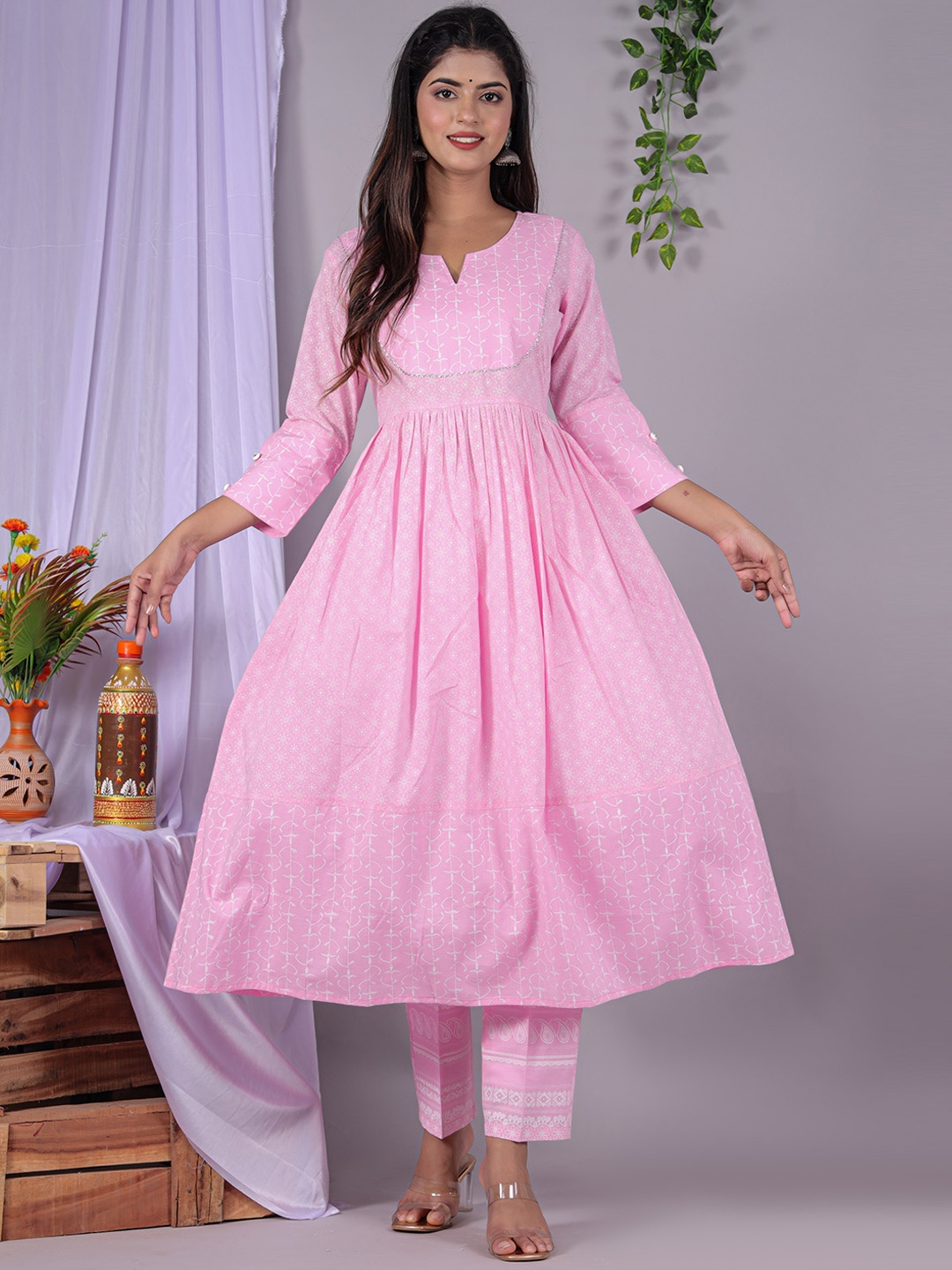

HERE&NOW Pink & White Floral Printed Regular Thread Work Pure Cotton Kurta With Trousers