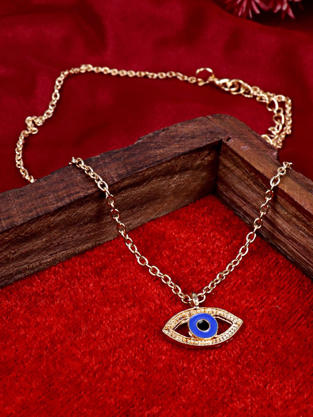 

VAGHBHATT Gold-Plated Stone Studded Evil Eye Alloy Statement Chain