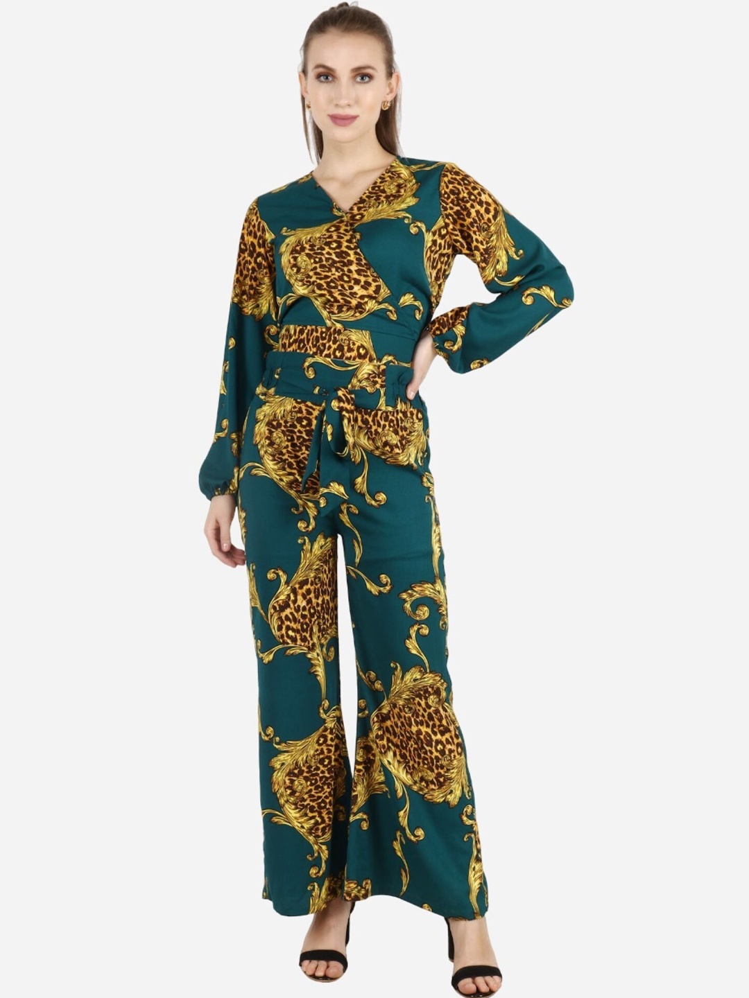 

Popwings Printed V-Neck Top With Palazzos, Green