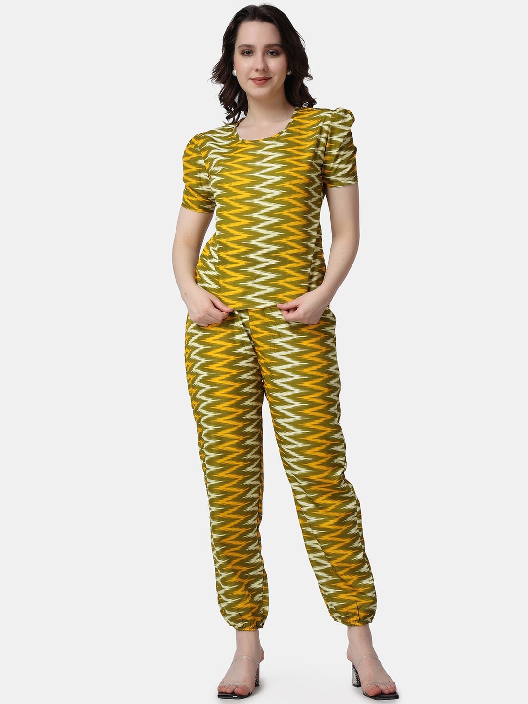 

Popwings Printed Puff Sleeves Top & Jogger, Yellow