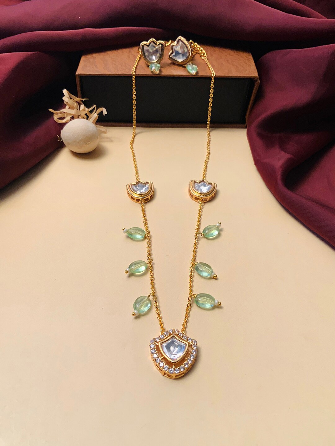 

ABDESIGNS Gold-Plated Kundan Polki Diamond Necklace With Pair Of Earrings