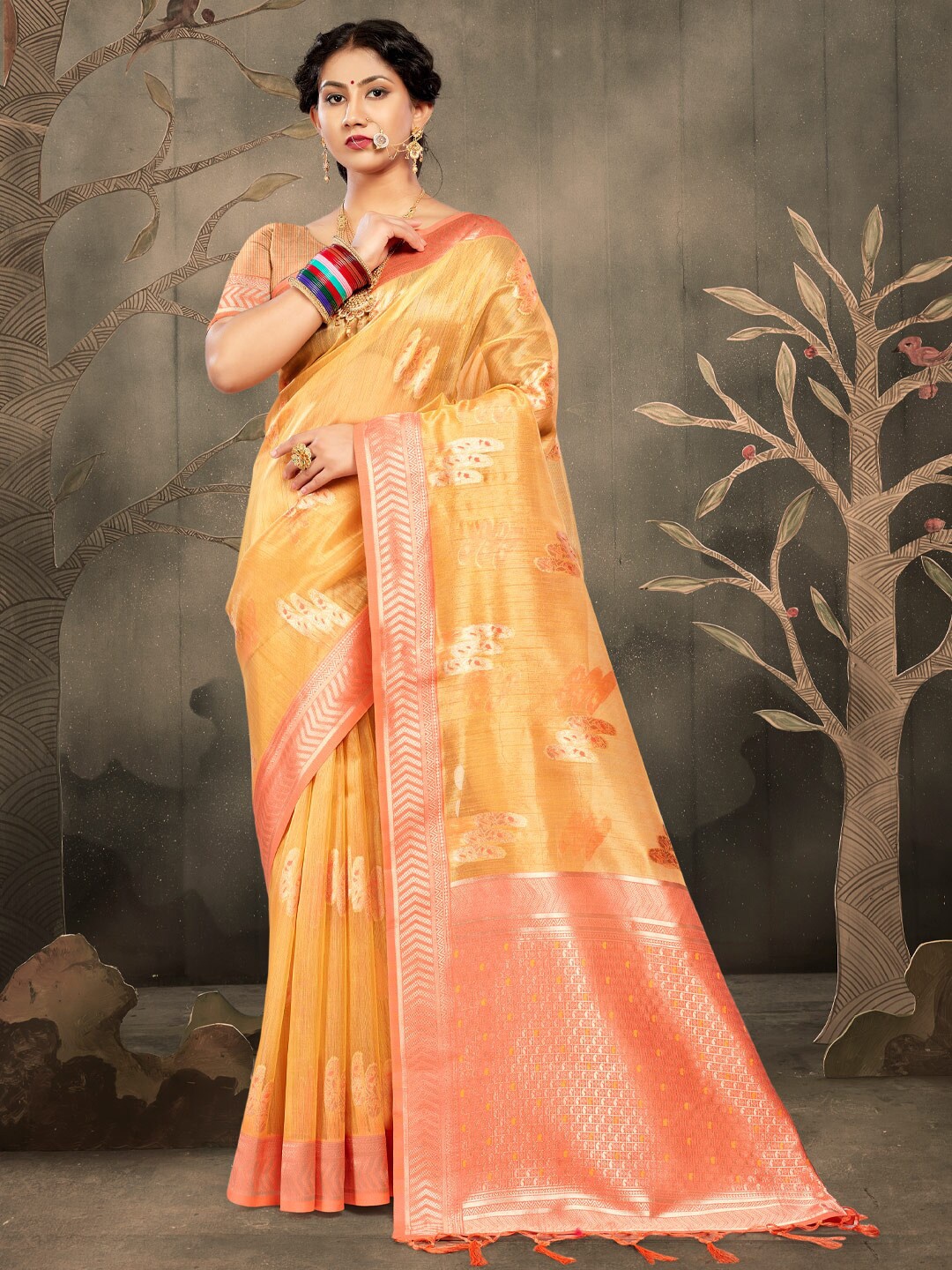 

SANGAM PRINTS Ethnic Motif Woven Design Zari Saree, Yellow