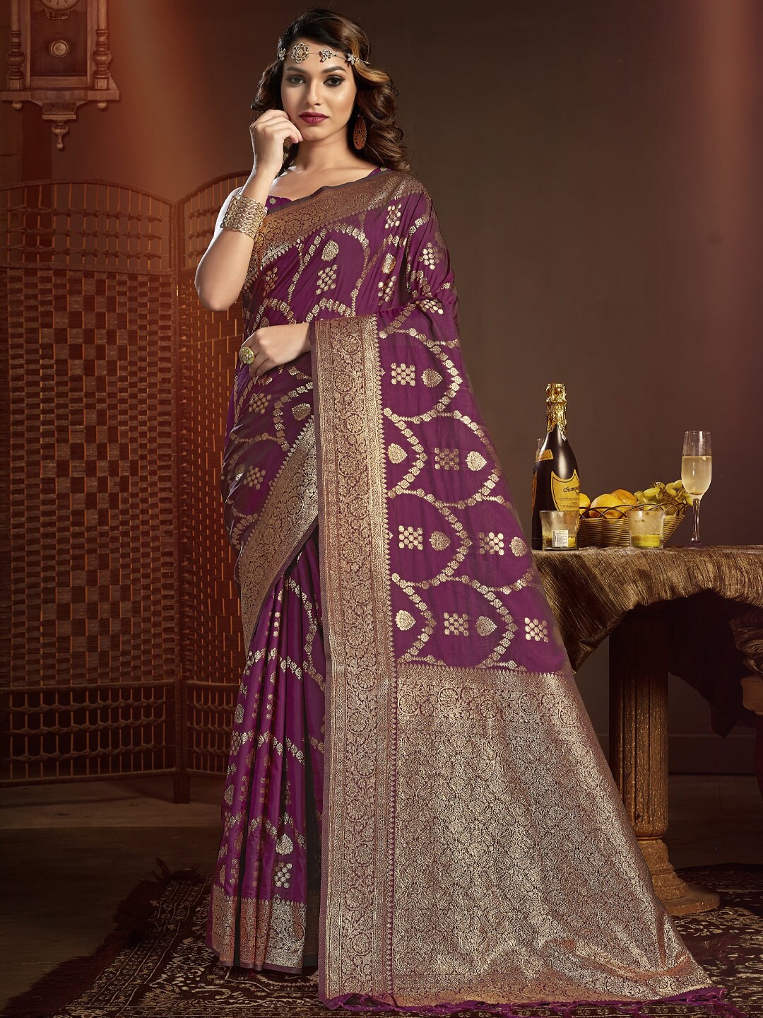 

SANGAM PRINTS Ethnic Motifs Woven Design Zari Pure Silk Saree, Purple