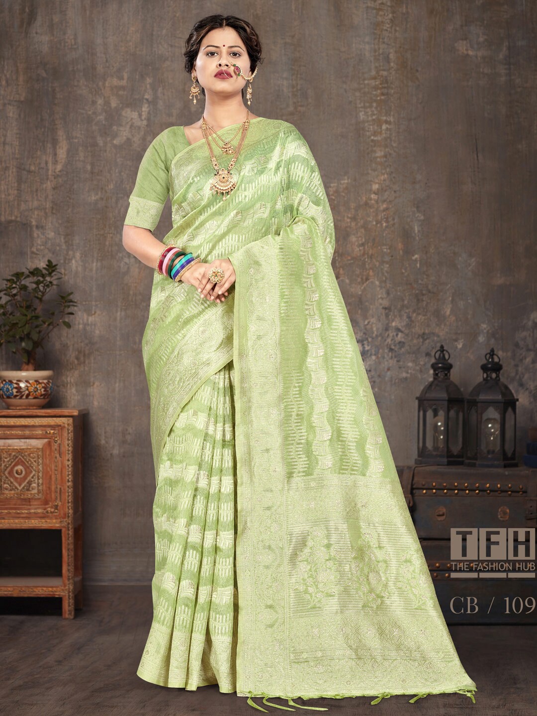 

SANGAM PRINTS Ethnic Motif Woven Design Zari Saree, Lime green