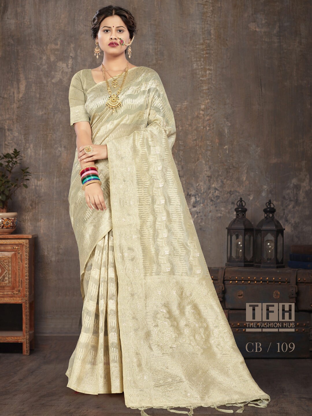 

SANGAM PRINTS Ethnic Motifs Woven Design Zari Saree, Grey