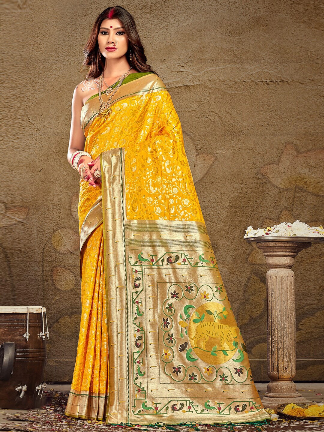 

SANGAM PRINTS Ethnic Motif Woven Design Zari Pure Silk Saree, Yellow