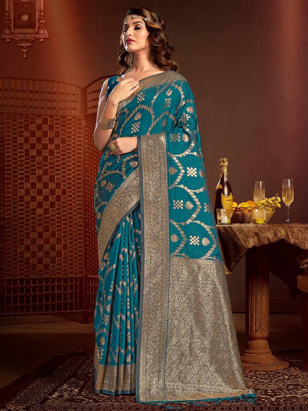 

SANGAM PRINTS Ethnic Motifs Woven Design Zari Pure Silk Saree, Teal