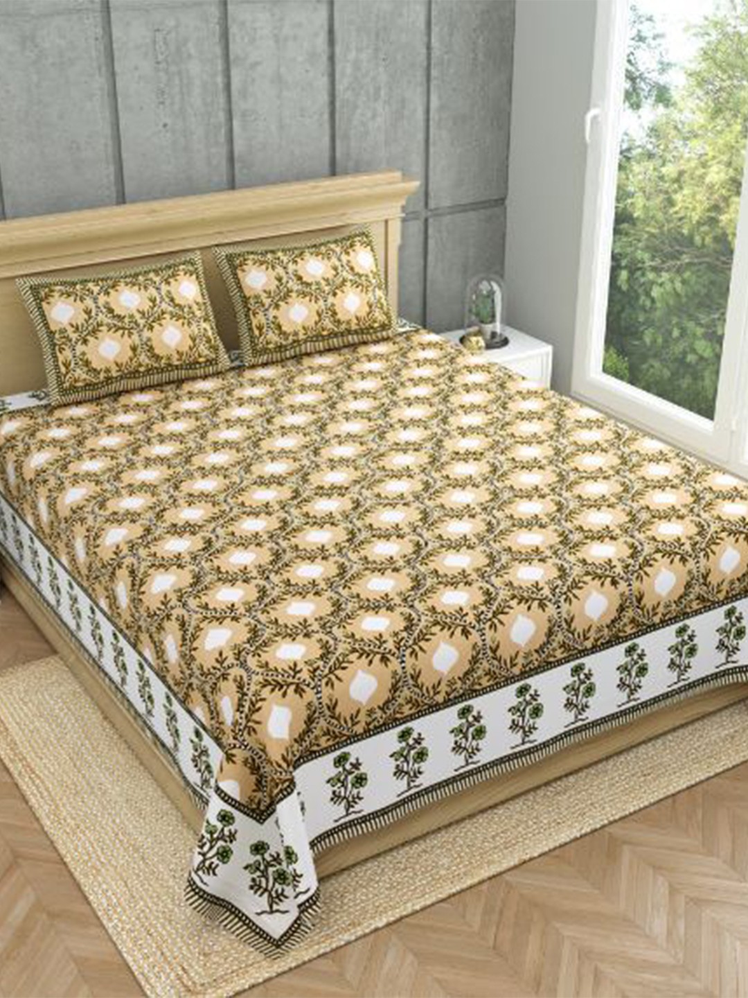 

MAFATLAL Peach Coloured & White Floral 140 TC Pure Cotton King Bedsheet & 2 Pillow Covers