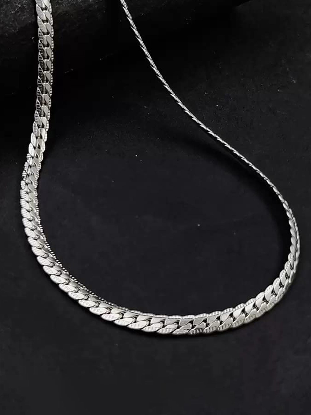 

KARISHMA KREATIONS Unisex Silver-Plated Link Chain