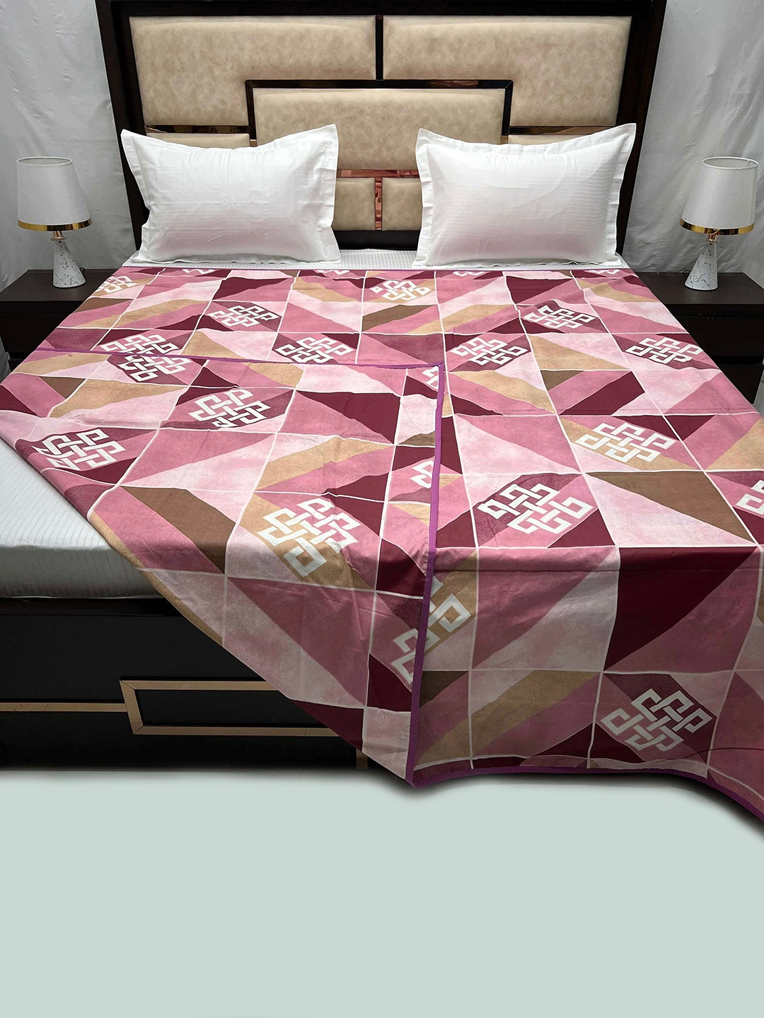 

Pure Decor Pink Printed 250 TC Pure Cotton King Size Duvet Cover