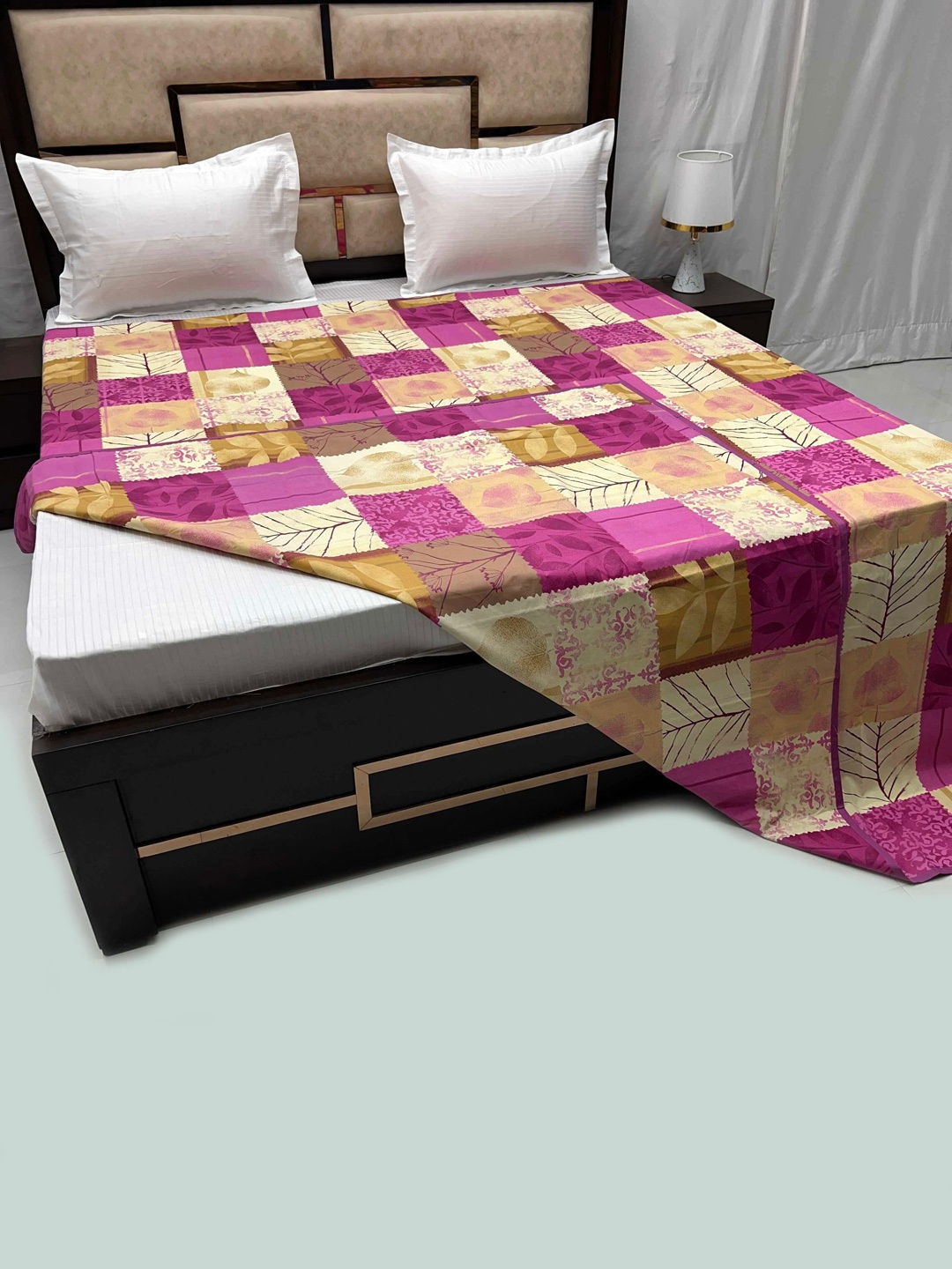 

Pure Decor Purple & Beige Printed Pure Cotton King Size Duvet Cover
