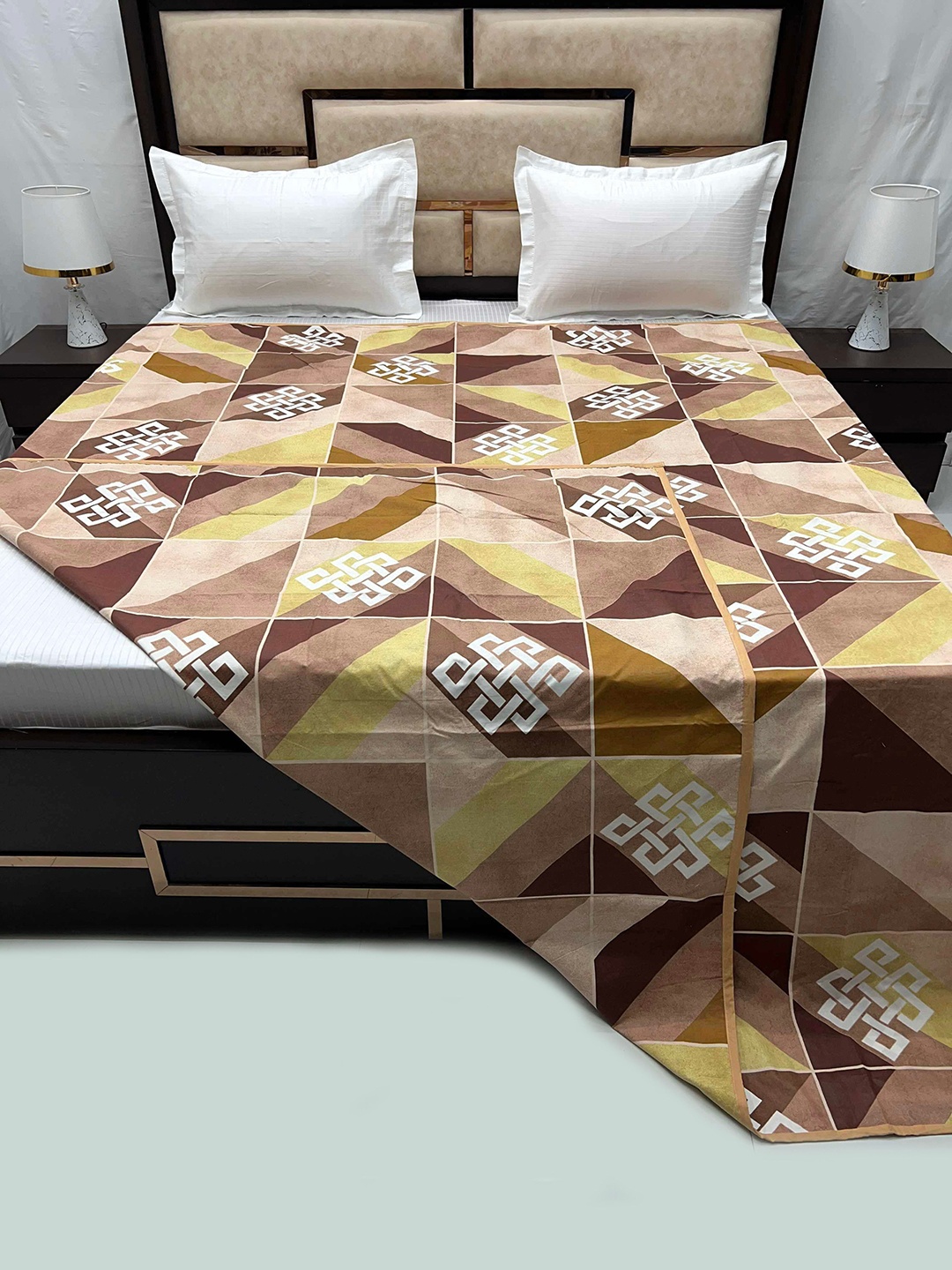 

Pure Decor Brown & Yellow Printed 250 TC Pure Cotton King Size Duvet Cover