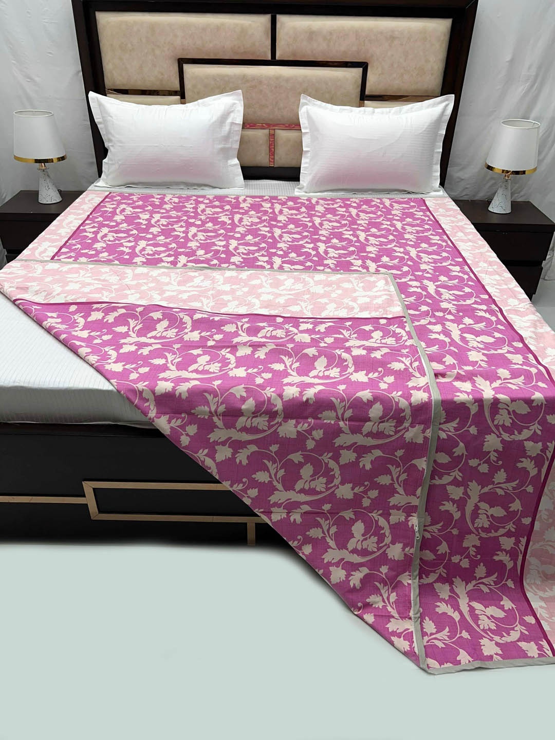 

Pure Decor Pink Printed Pure Cotton King Size Double Bed Duvet Cover