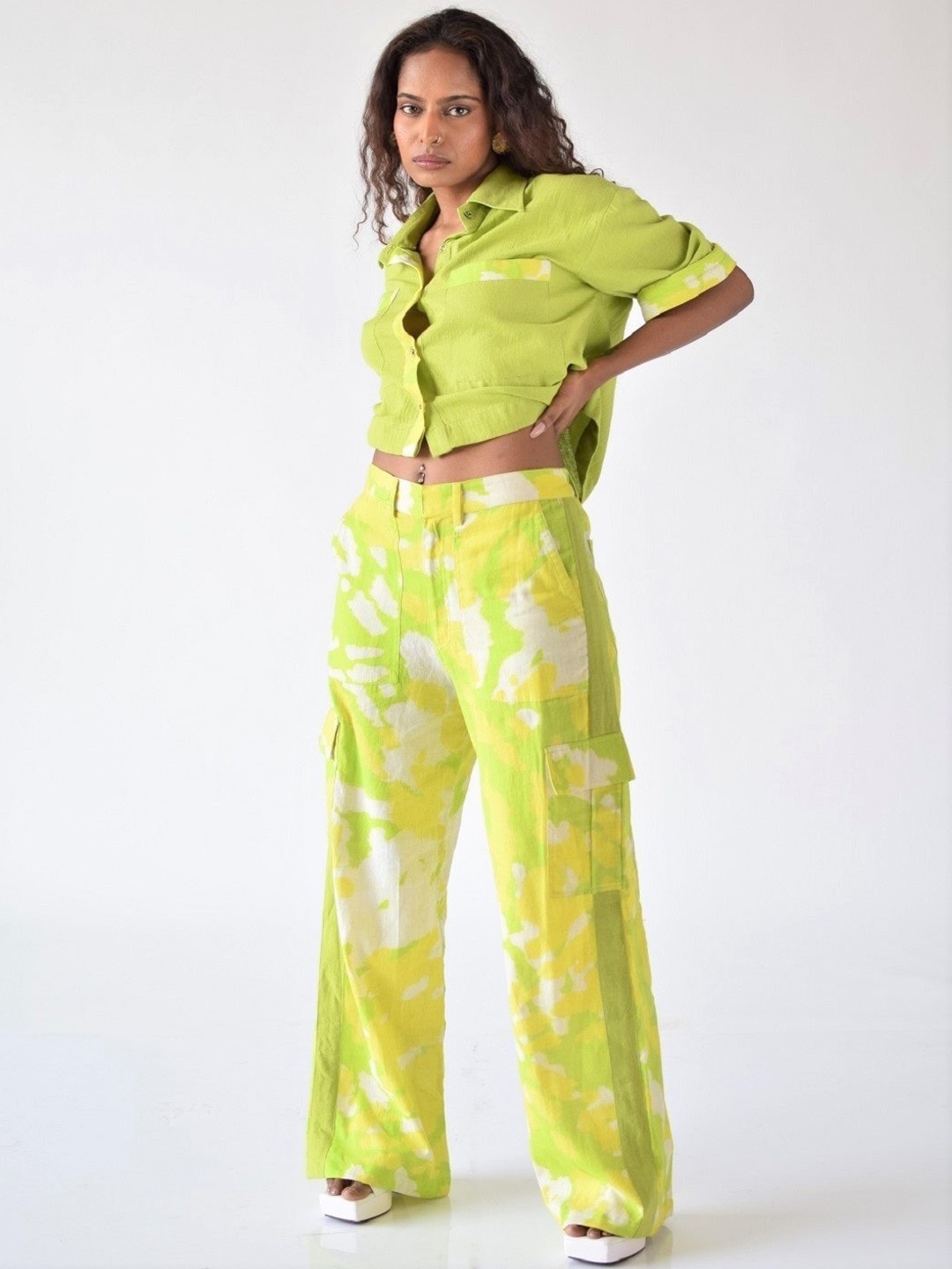 

MISSY Women Relaxed Straight Leg Tie & Dyed High-Rise Cotton Trousers, Green