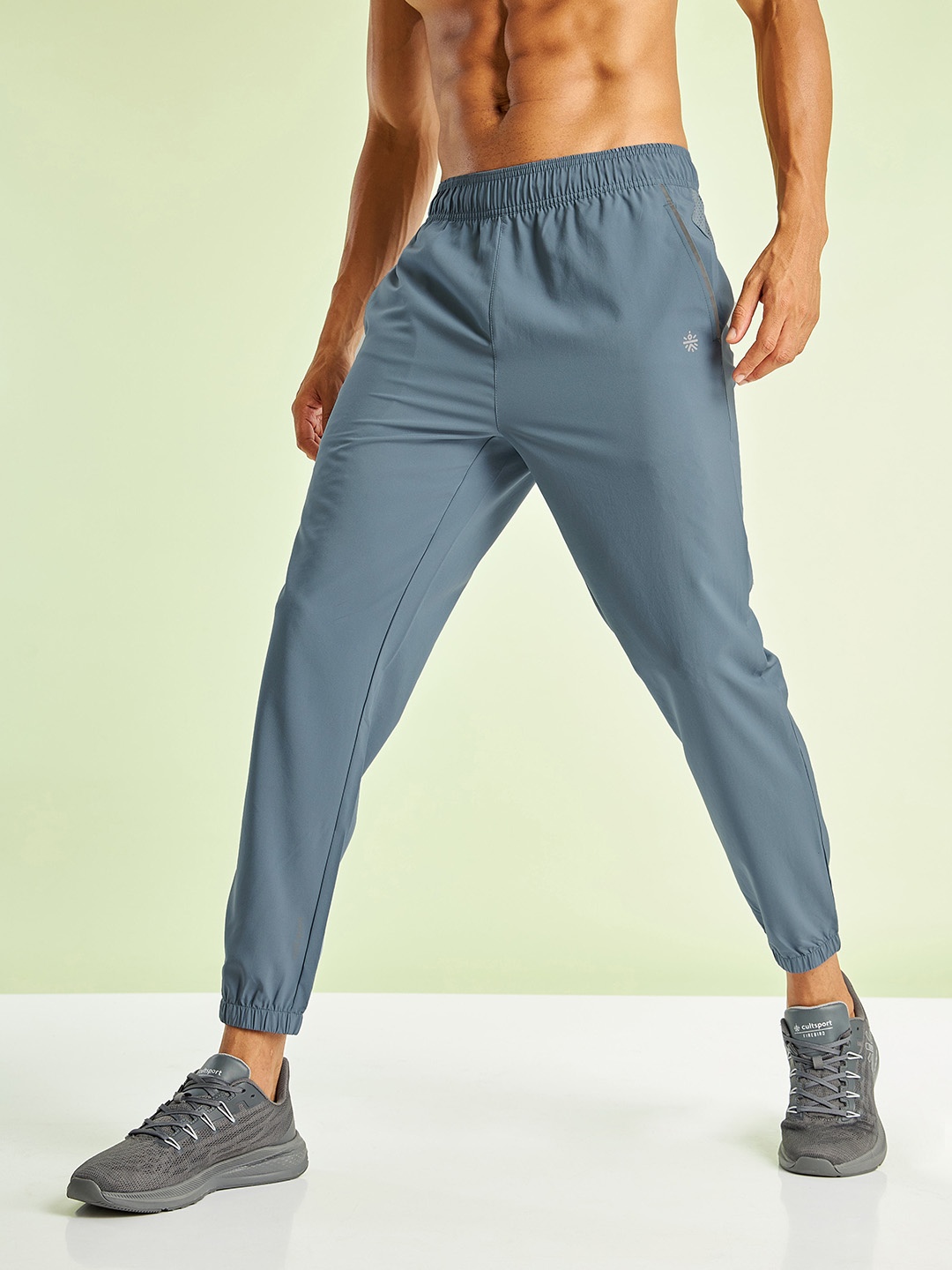 

Cultsport Men Fly Dry Running Joggers With Contrast Back Panel, Blue