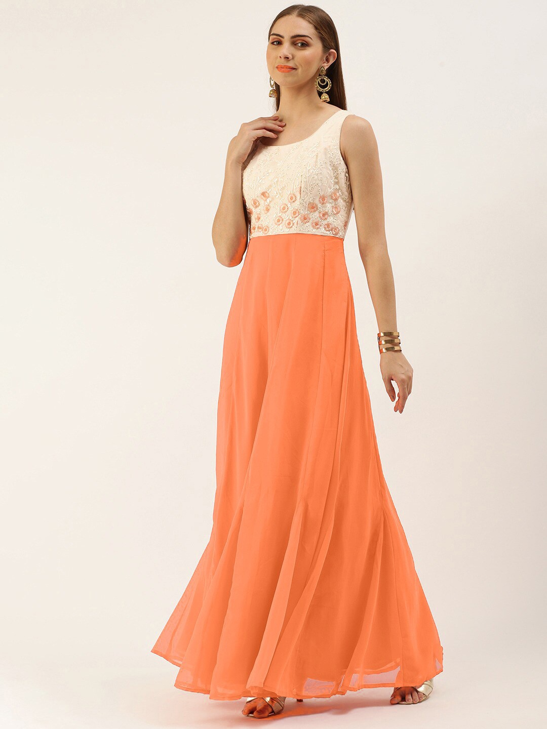 

Ethnovog Embroidered Sequined Detailed Maxi Ethnic Dress, Peach