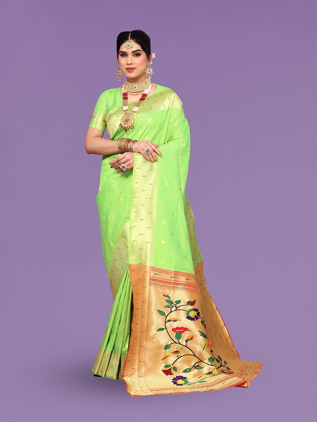 

Ekta Textiles Woven Design Zari Pure Silk Banarasi Saree, Green