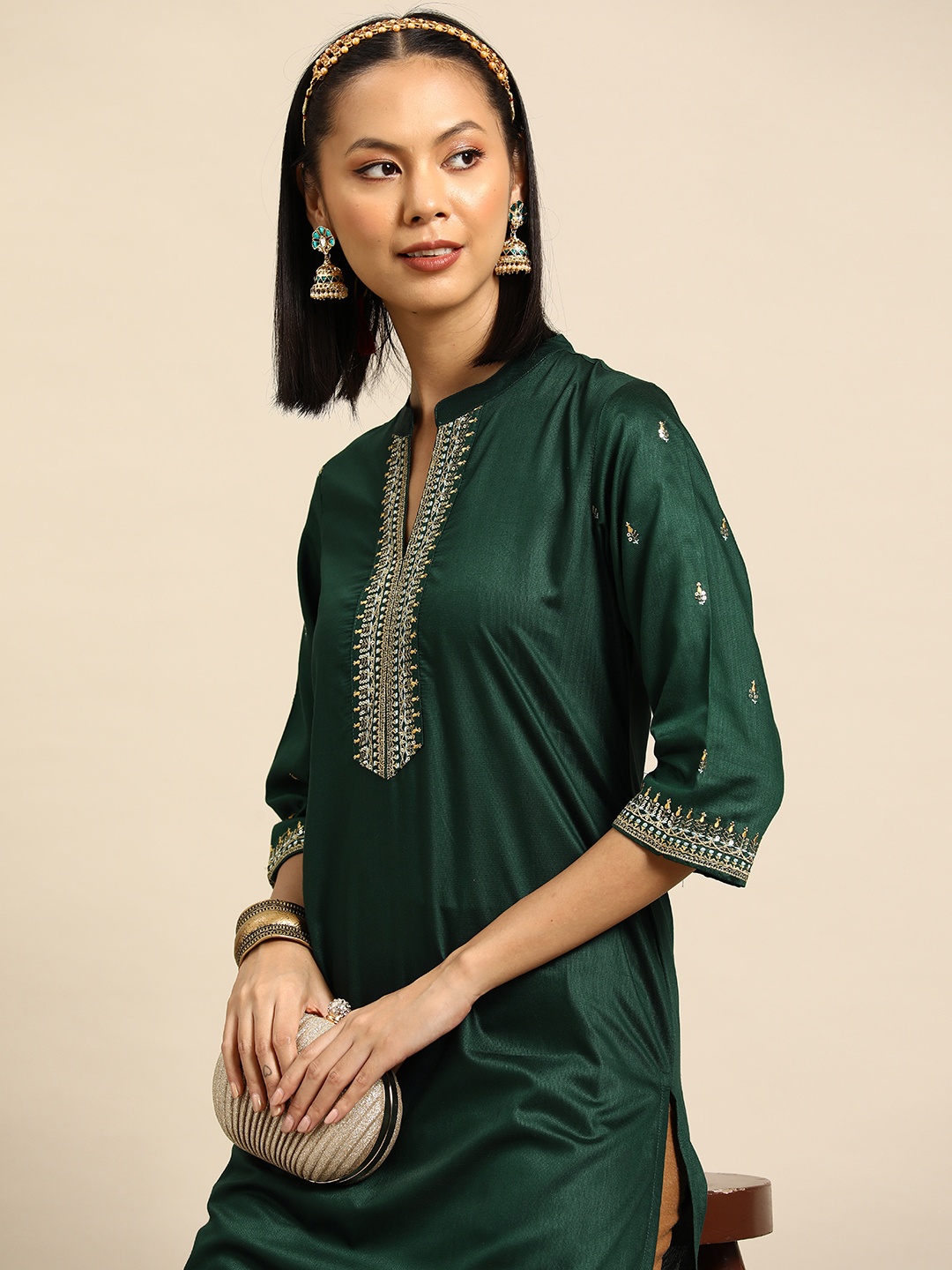 

Sangria Ethnic Motifs Embroidered Sequinned Kurta, Green