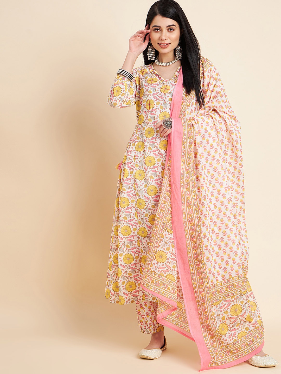 

Sangria White Floral Printed V-Neck Pure Cotton Anarkali Kurta With Trouser & Dupatta