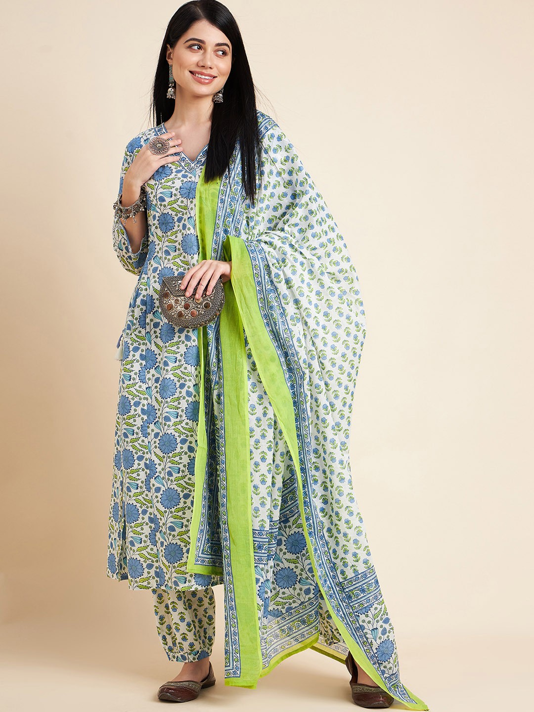 

Sangria White Floral Printed V-Neck Pure Cotton Anarkali Kurta With Trouser & Dupatta