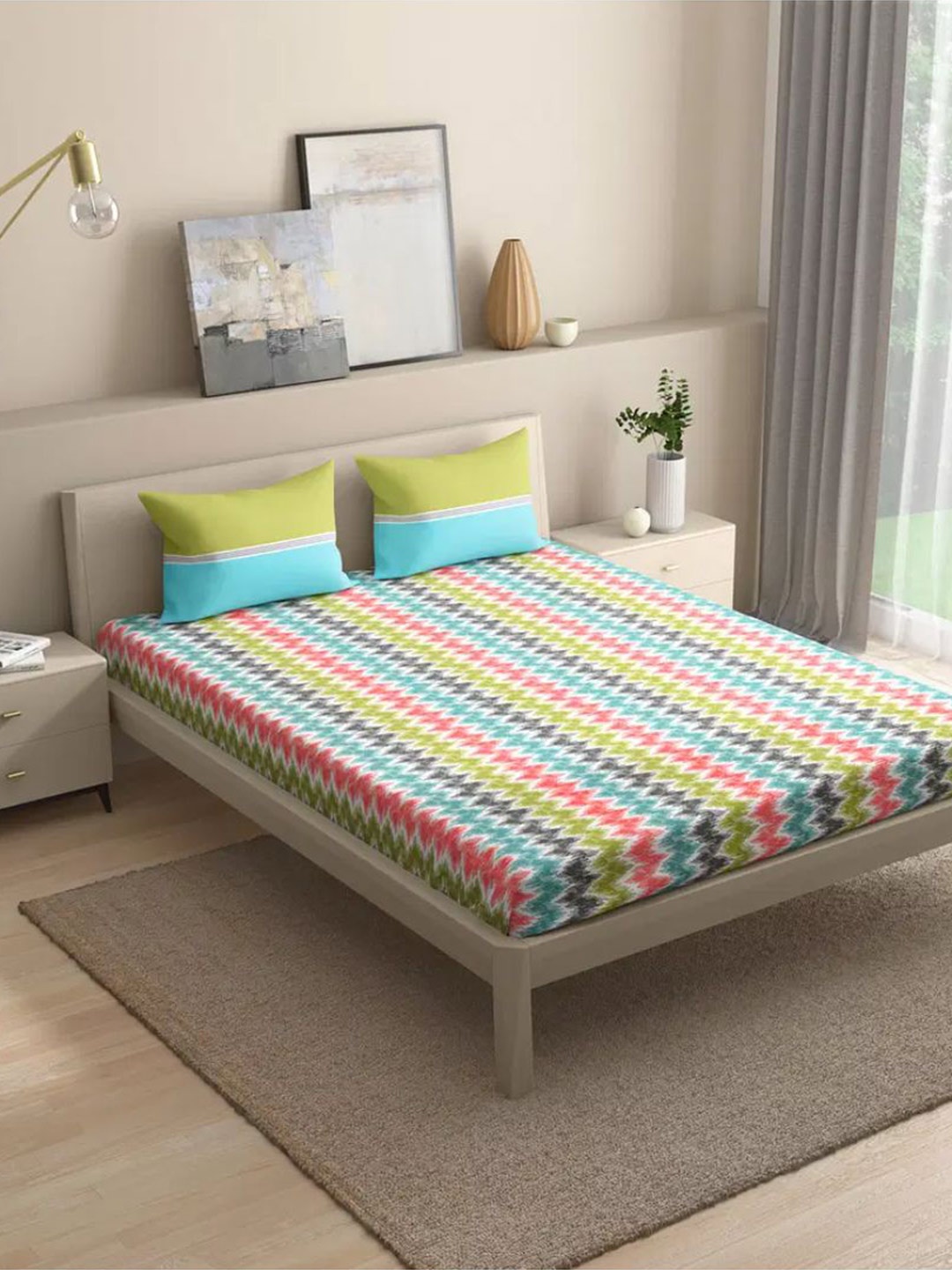 

wakefit Red & Blue Geometric 144 TC Fitted Cotton King Bedsheet With 2 Pillow Covers