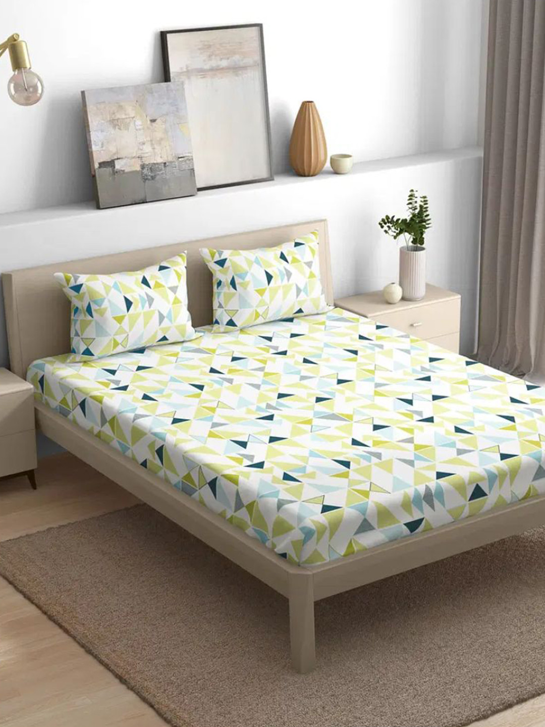 

wakefit Maze White & Green Geometric 144 TC Fitted Cotton King Bedsheet & 2 Pillow Covers