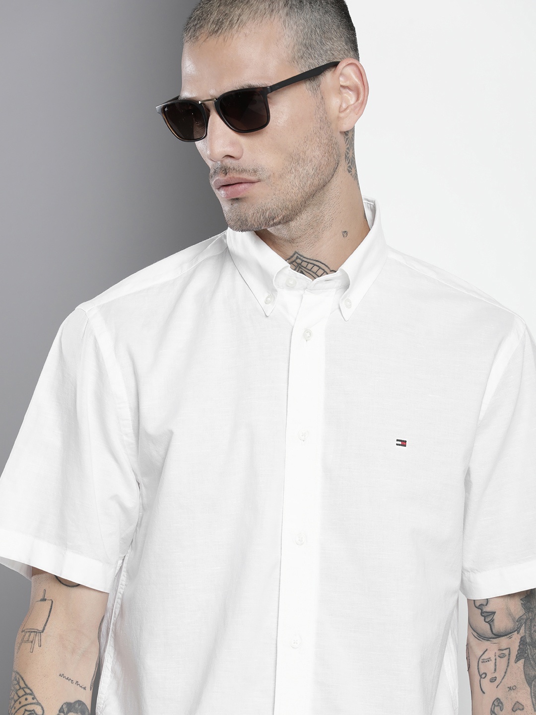

Tommy Hilfiger Solid Cotton Linen Casual Shirt, White