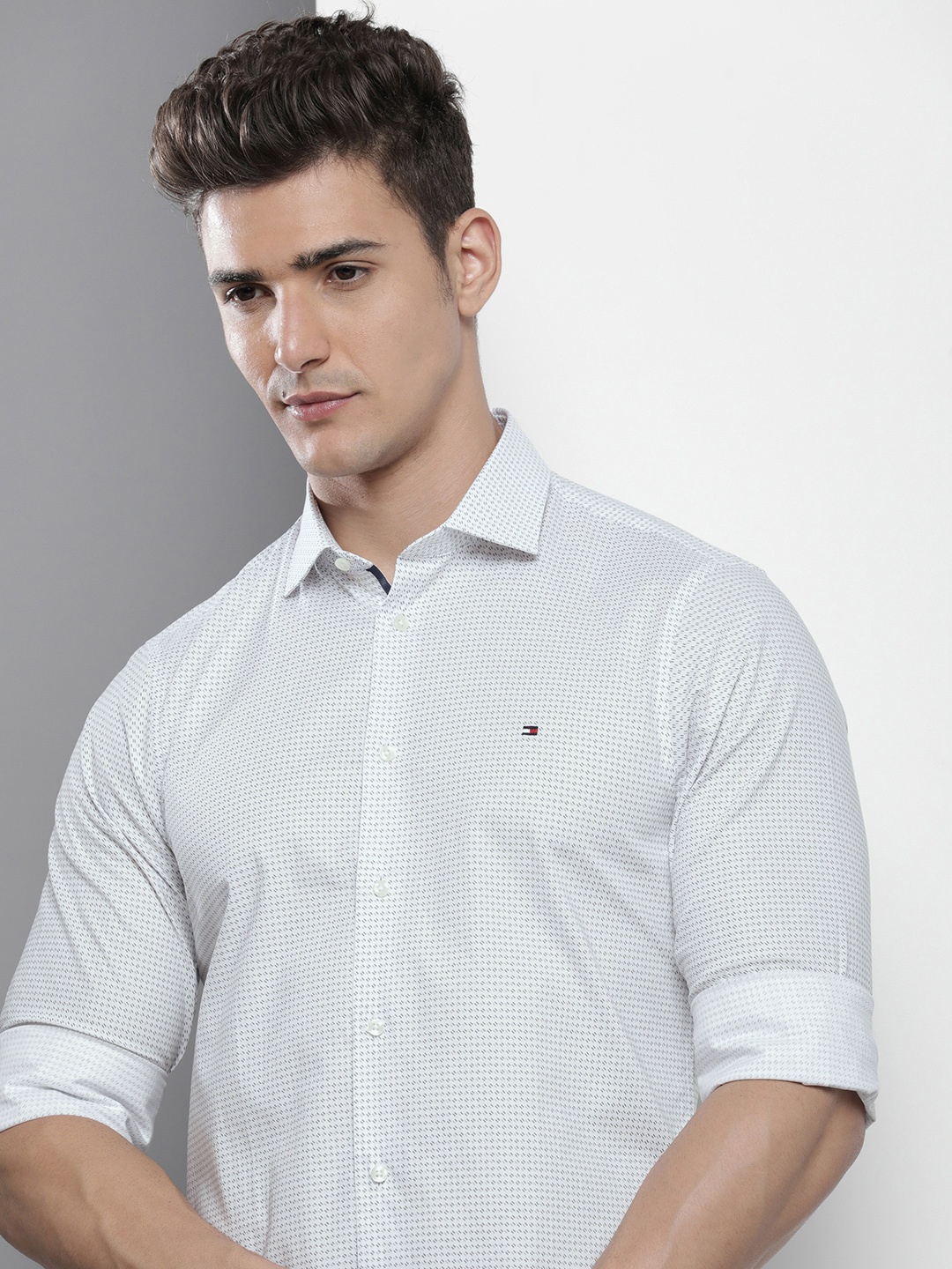 

Tommy Hilfiger Slim Fit Geometric Printed Pure Cotton Casual Shirt, White