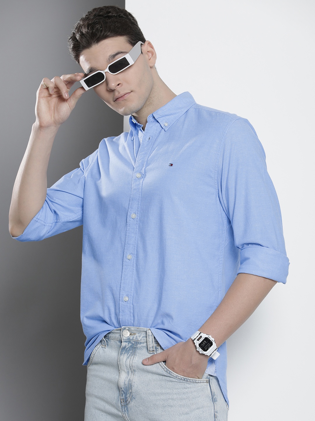 

Tommy Hilfiger Solid Regular Fit Casual Shirt, Blue