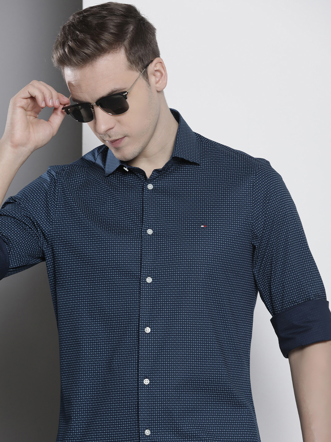 

Tommy Hilfiger Printed Pure Cotton Slim Fit Casual Shirt, Navy blue