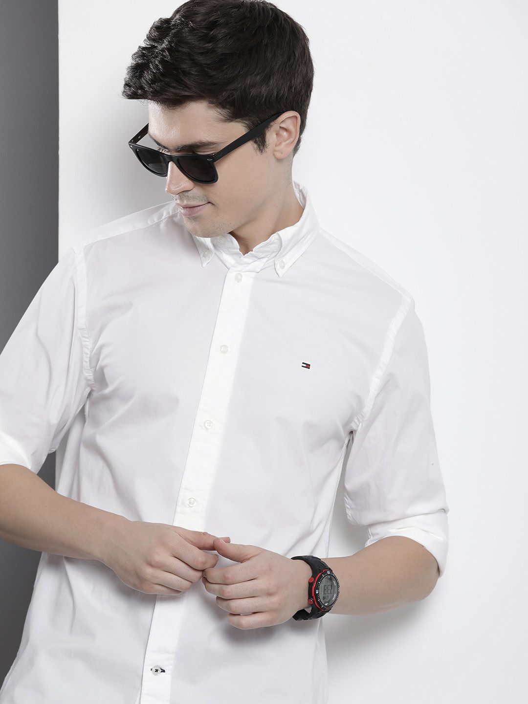 

Tommy Hilfiger Solid Stretchable Casual Shirt, White