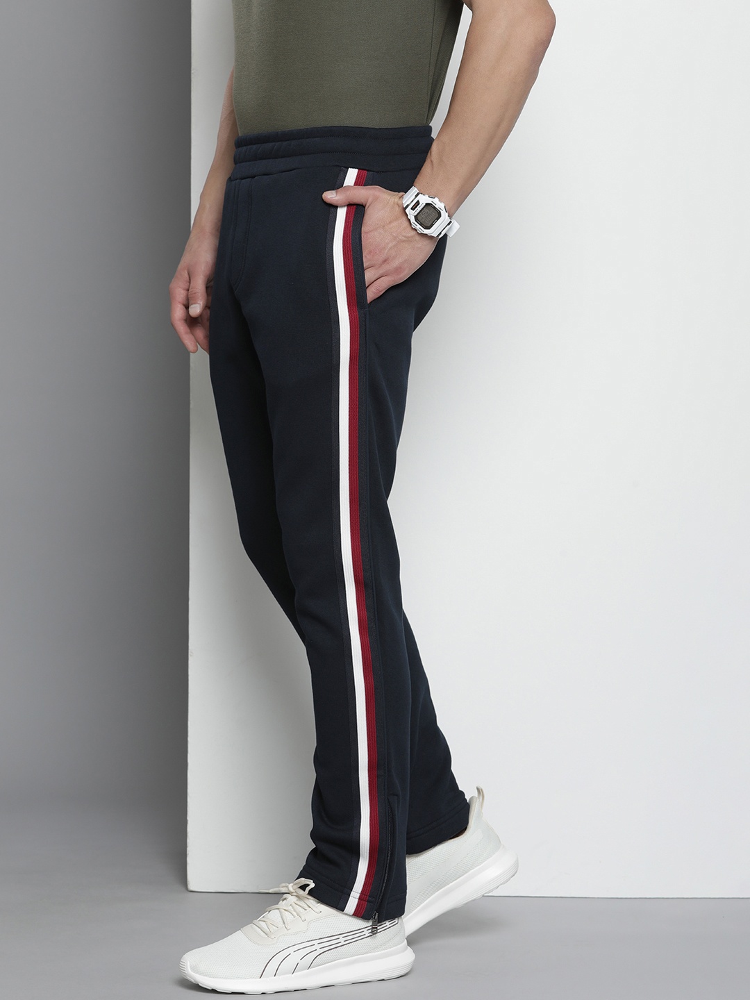

Tommy Hilfiger Men Solid Track Pants with Side Stripes, Navy blue