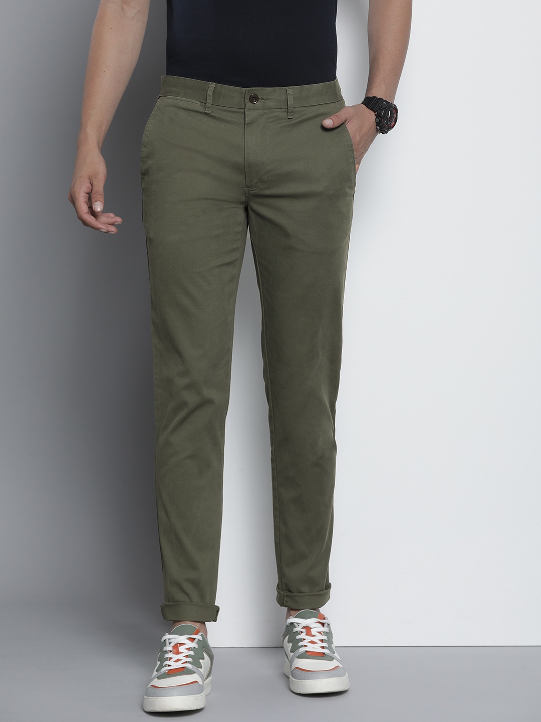 

Tommy Hilfiger Men Slim Fit Chinos Trousers, Olive