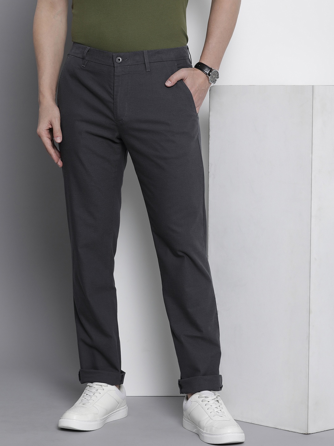 

Tommy Hilfiger Men Textured Mid-Rise Straight Fit Regular Trousers, Grey
