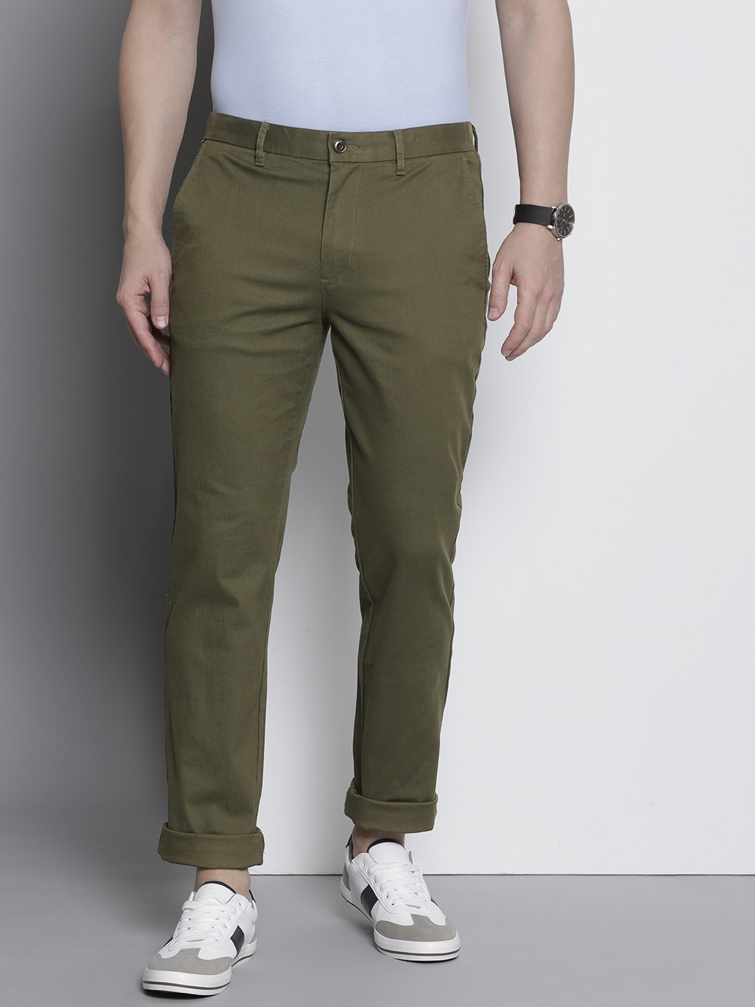 

Tommy Hilfiger Men Solid Mid-Rise Chinos Trousers, Olive