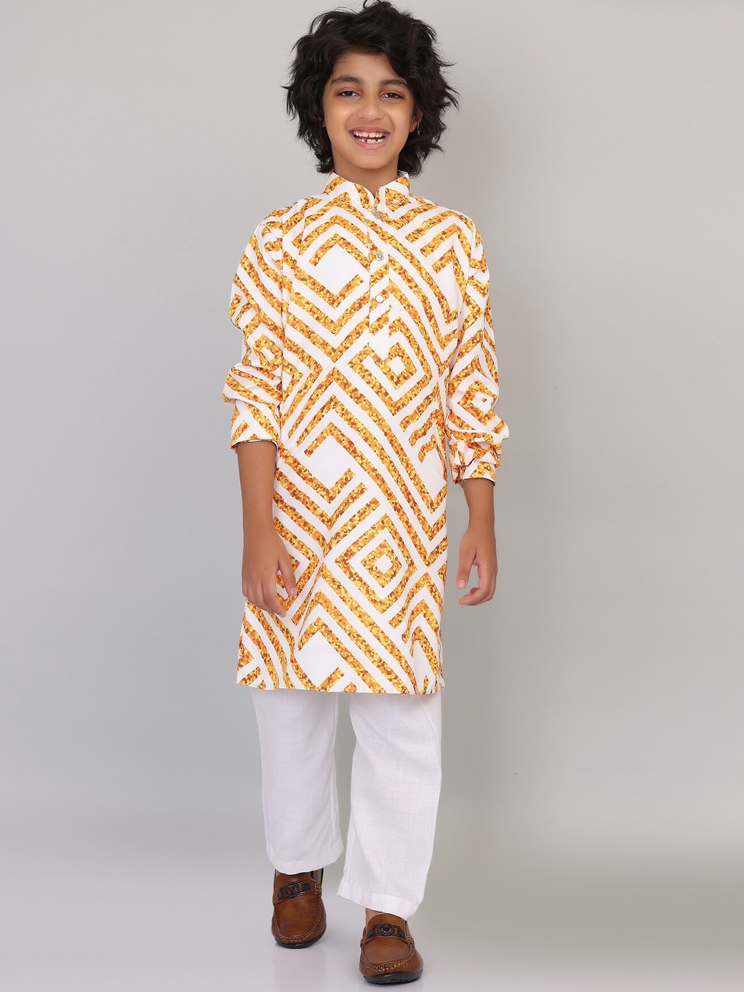 

SmartRAHO Boys Geometric Printed Kurta With Pyjamas, White