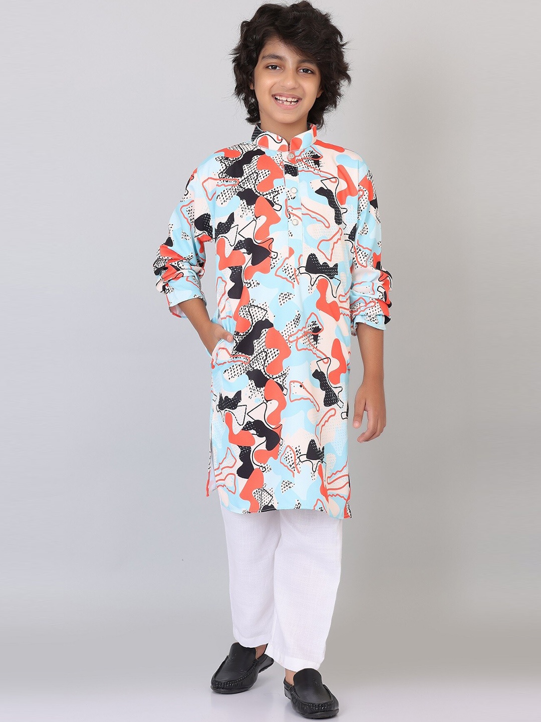 

SmartRAHO Boys Abstract Printed Kurta with Pyjamas, White