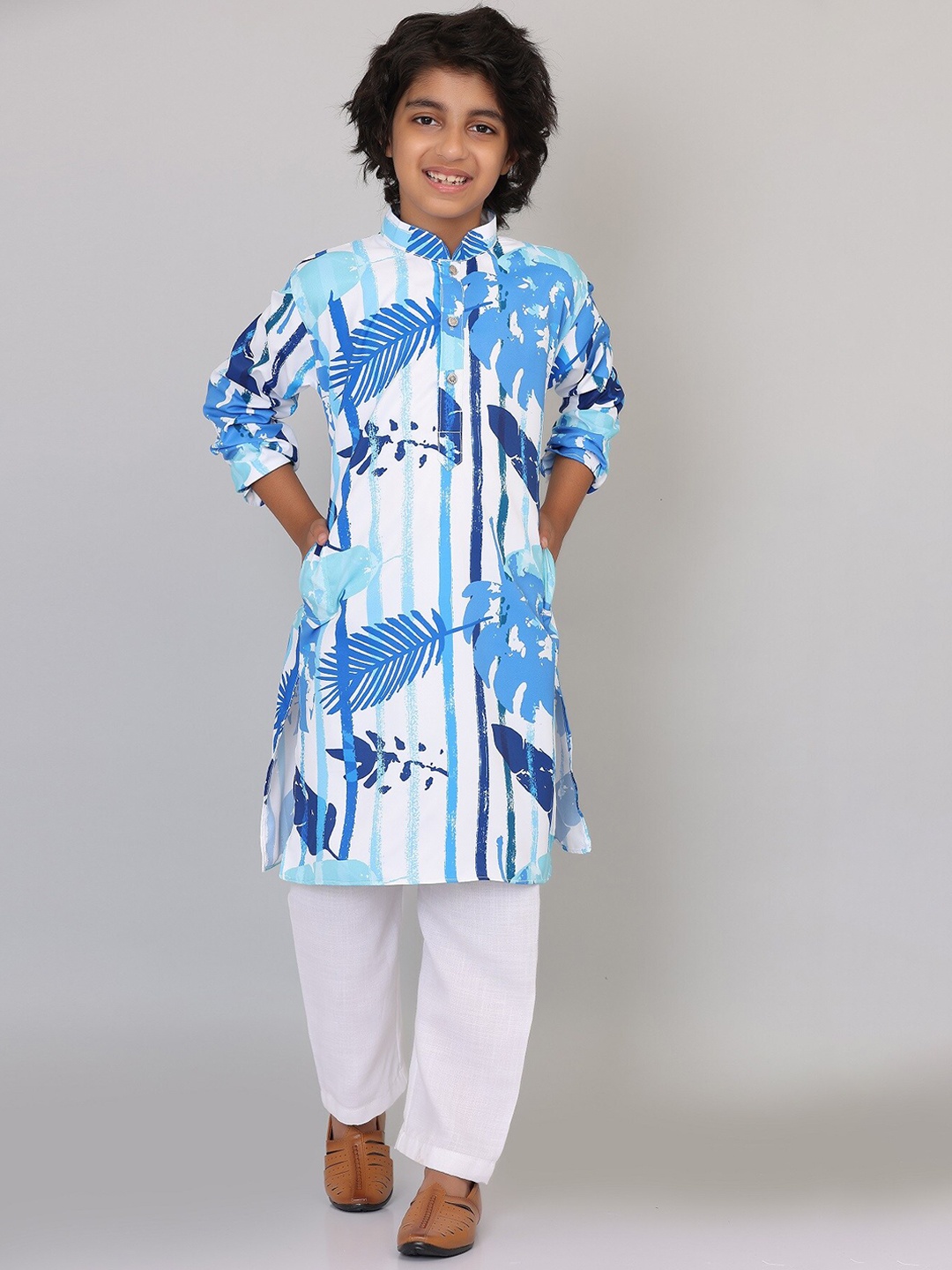 

SmartRAHO Boys Floral Printed Kurta with Pyjamas, Blue