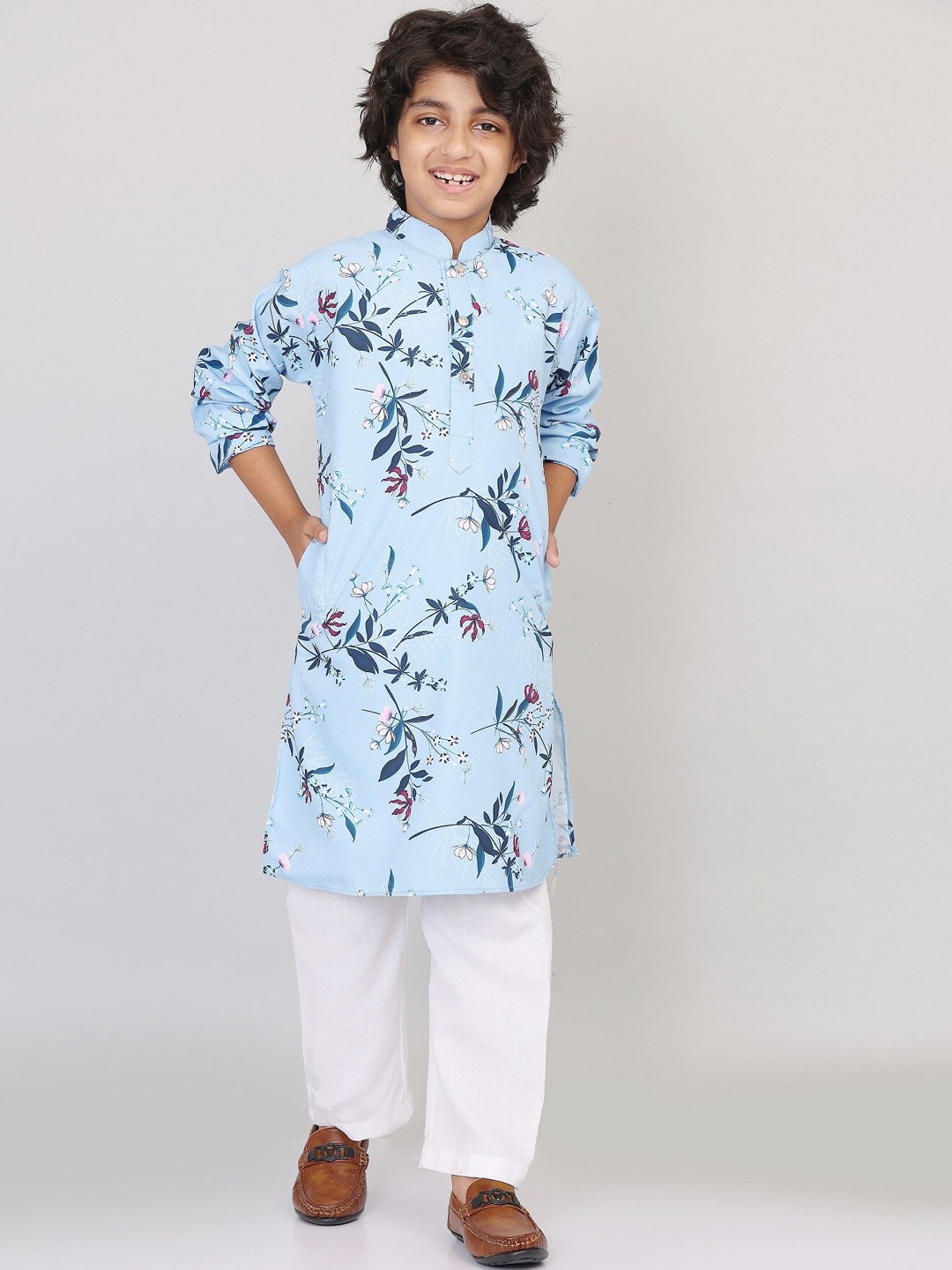 

SmartRAHO Boys Floral Printed Kurta With Pyjamas, Blue
