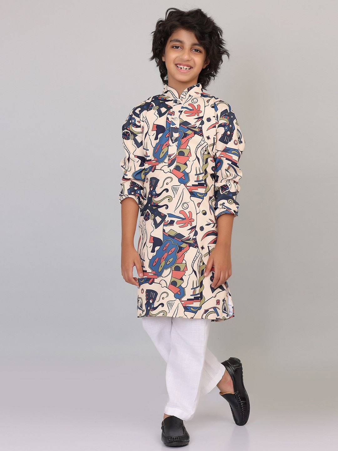

SmartRAHO Boys Abstract Printed Kurta With Pyjamas, Cream