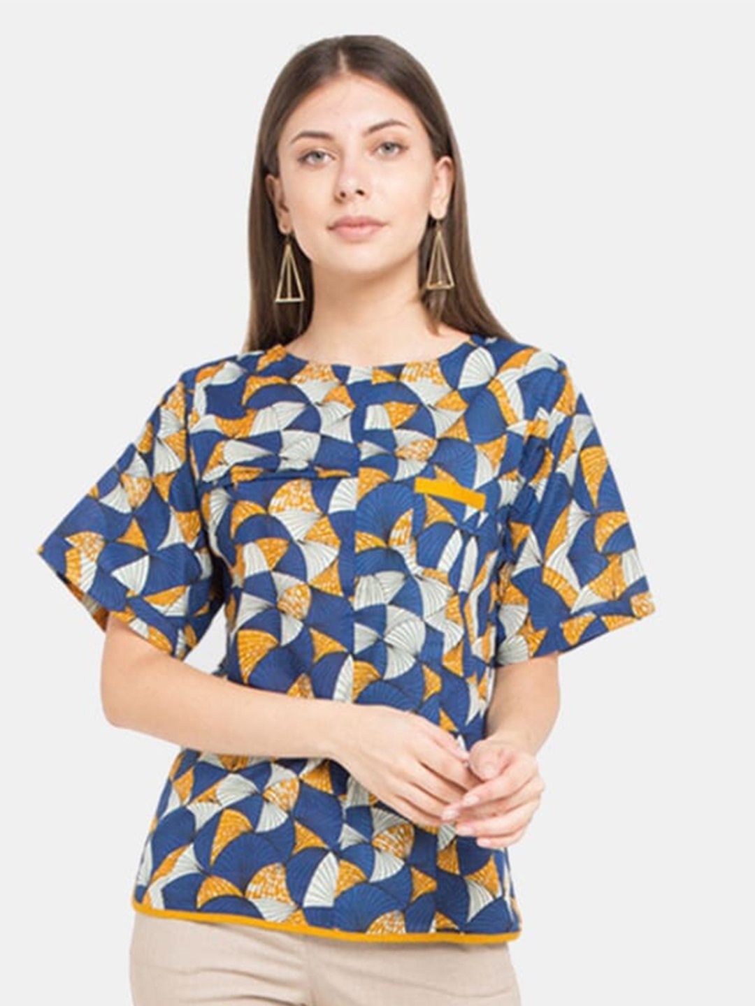 

Chanira La Parezza Abstract Printed Round Neck Flared Sleeves Regular Top, Yellow