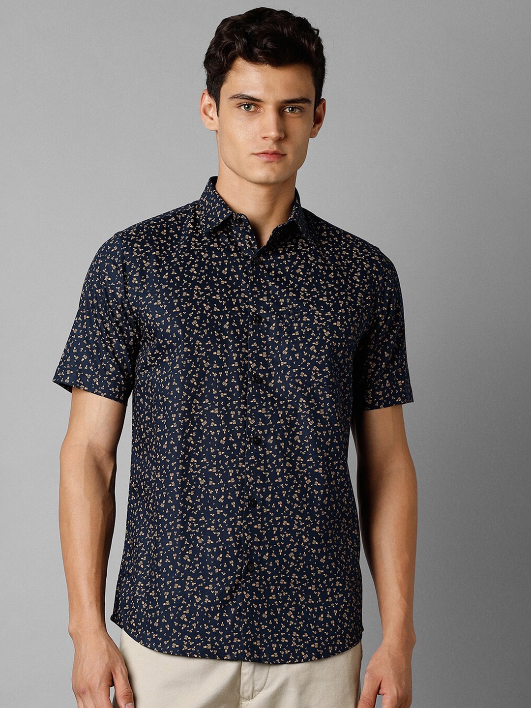 

Allen Solly Micro Ditsy Printed Slim Fit Pure Cotton Casual Shirt, Navy blue